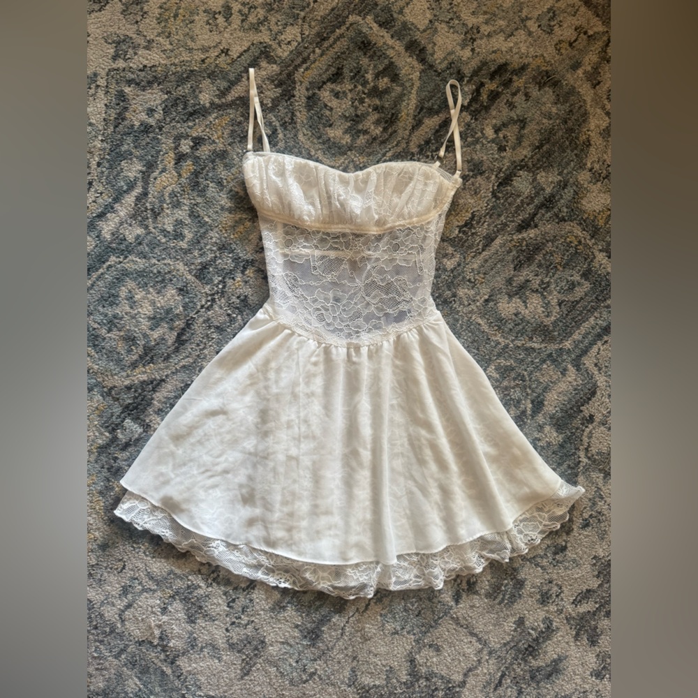 White Lace Mini Dress with Sheer Waist - Picture 5 of 7